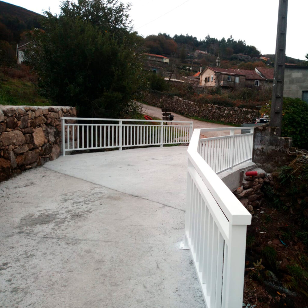 barandillas-metálicas-de-protección-en-exteriores